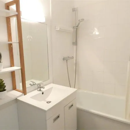 Apartment 5 Pers A Piau-engaly Avec Acces Exterieur, Cuisine Equipee, Casier A Skis Et Equipements Bebe - Fr-1-457-150